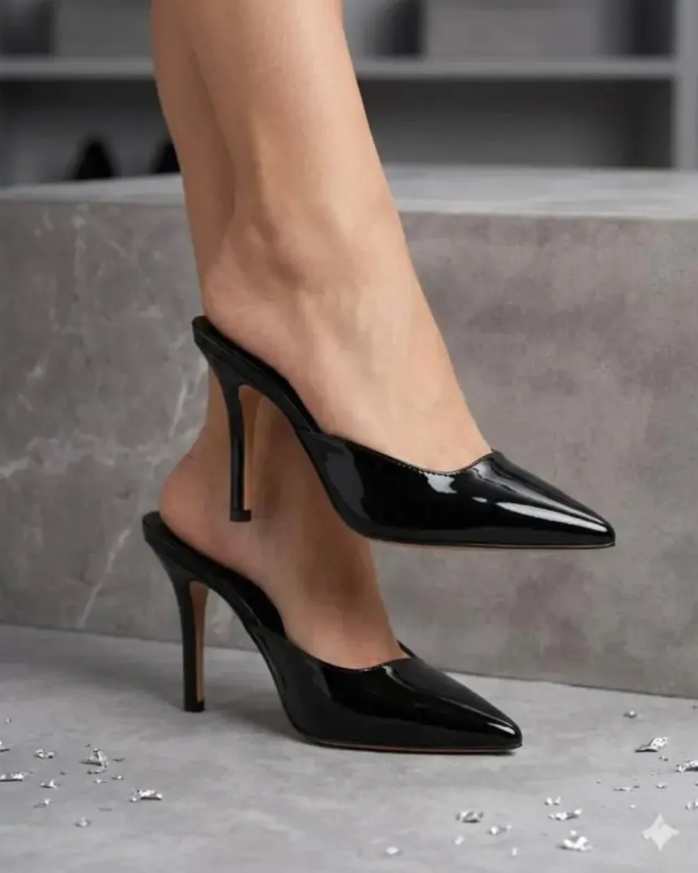 Mule bico fino preto verniz